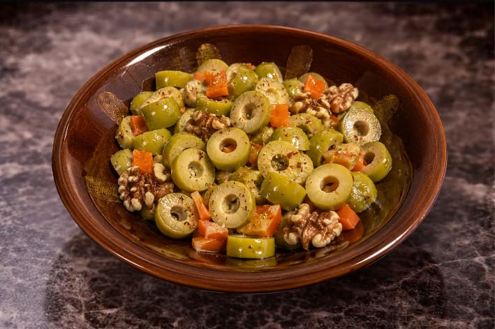Sliced Green Olives with Carrots – Bucket Pack